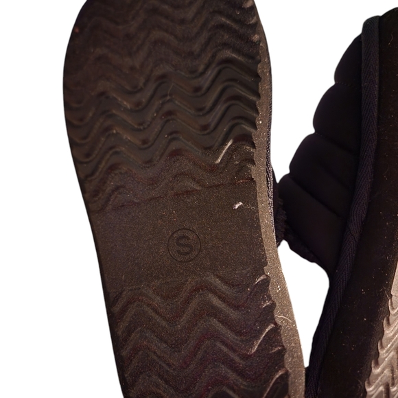 NWT Wondershop Kids Charlie Puffer Slide Slippers - Size: S (13/1) - Picture 7 of 7